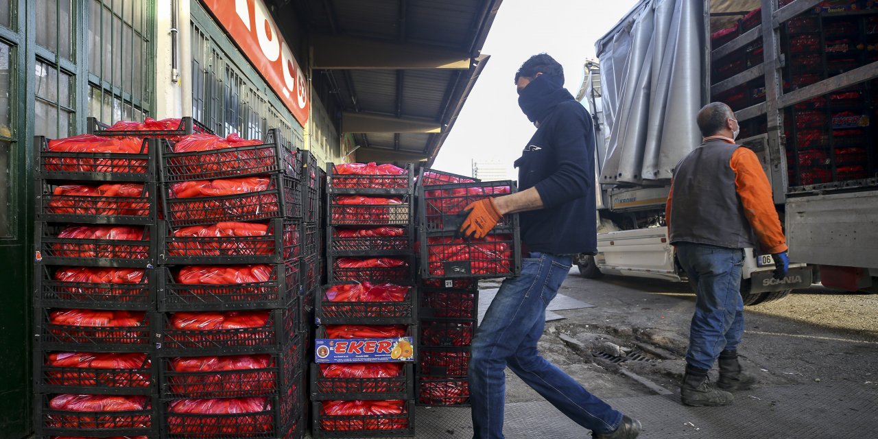 Market ve hallerde ürün tedariği başladı