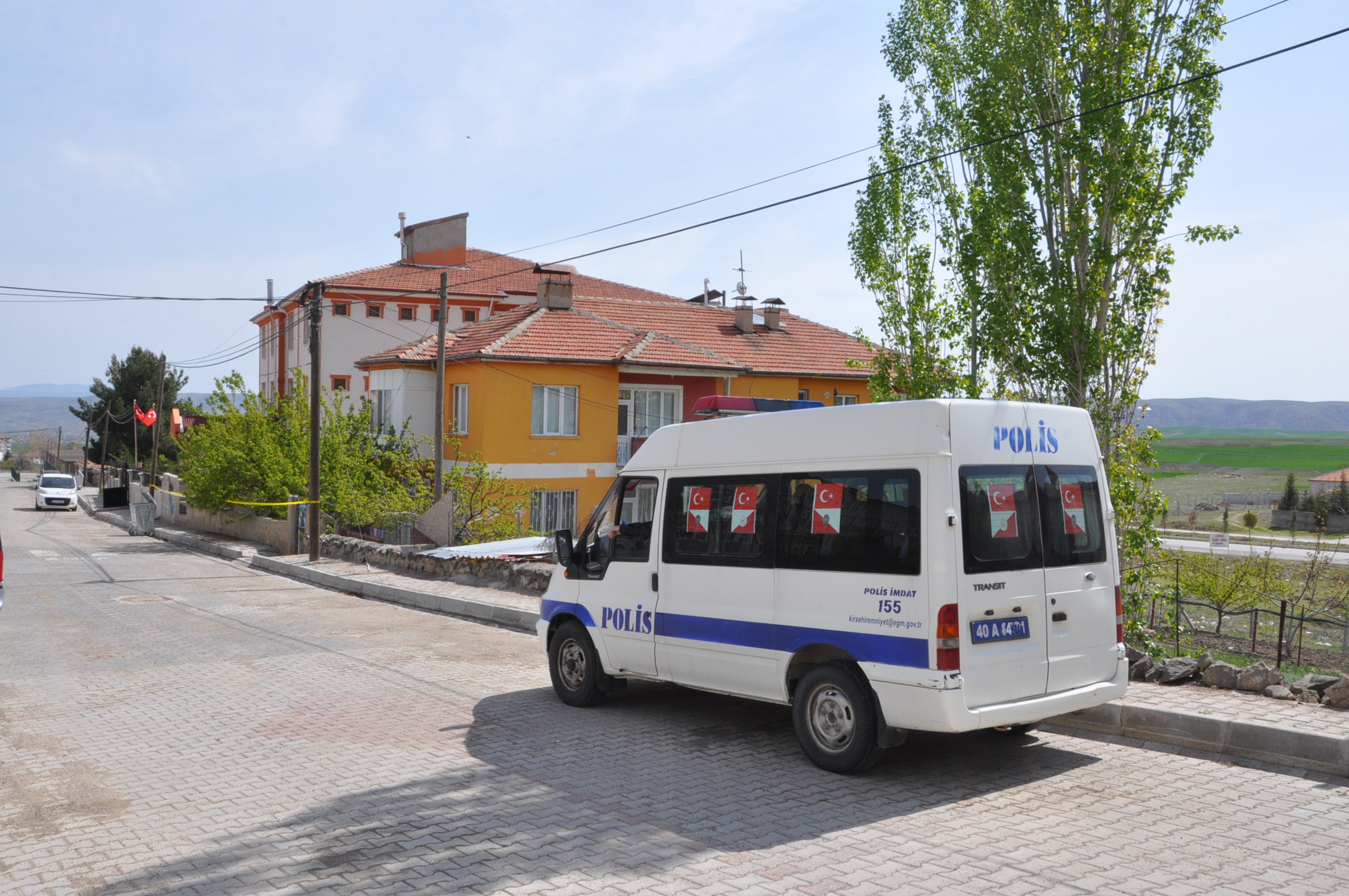 Kırşehir'de 2 katlı bina karantinada