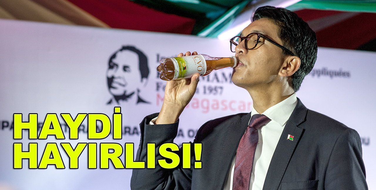 Dünyanın aradığı ilacı Madagaskar buldu! Cumhurbaşkanı kameralar önünde içti