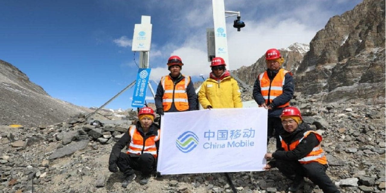 Huawei'den Everest dağına 5G anteni