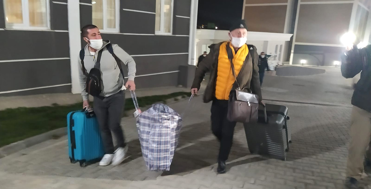Sırbistan'daki 94 Türk vatandaşı yurda döndü