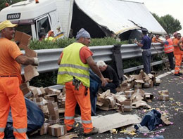 2 milyon Euro'yu yoldan topladılar