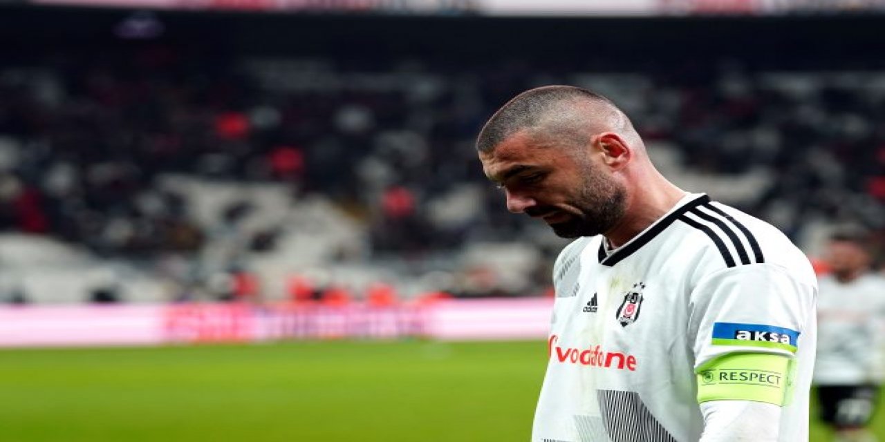 Burak Yılmaz Beşiktaş'tan Ayrılıyor