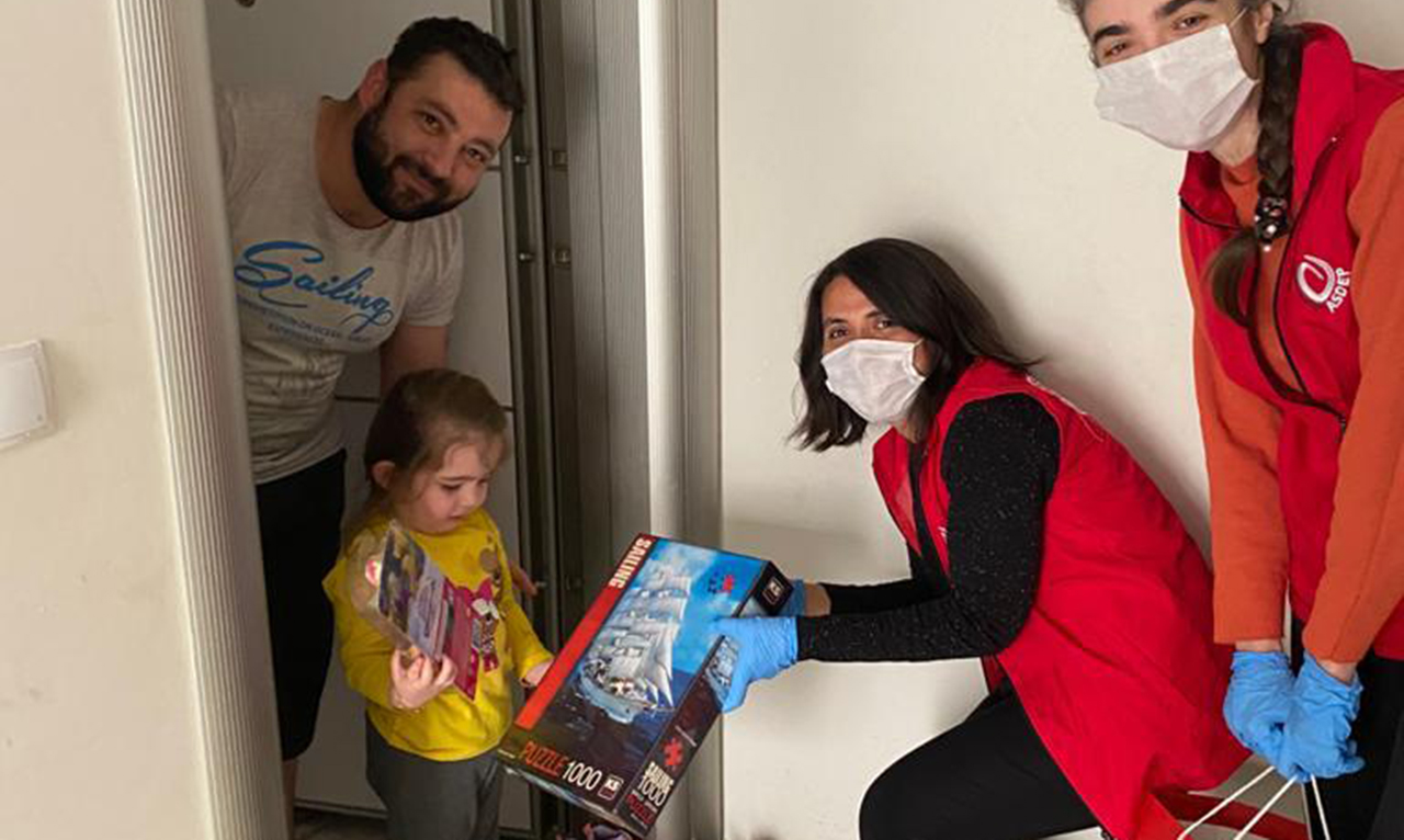 Bakanlıktan şehit ve gazi çocuklarına hediye