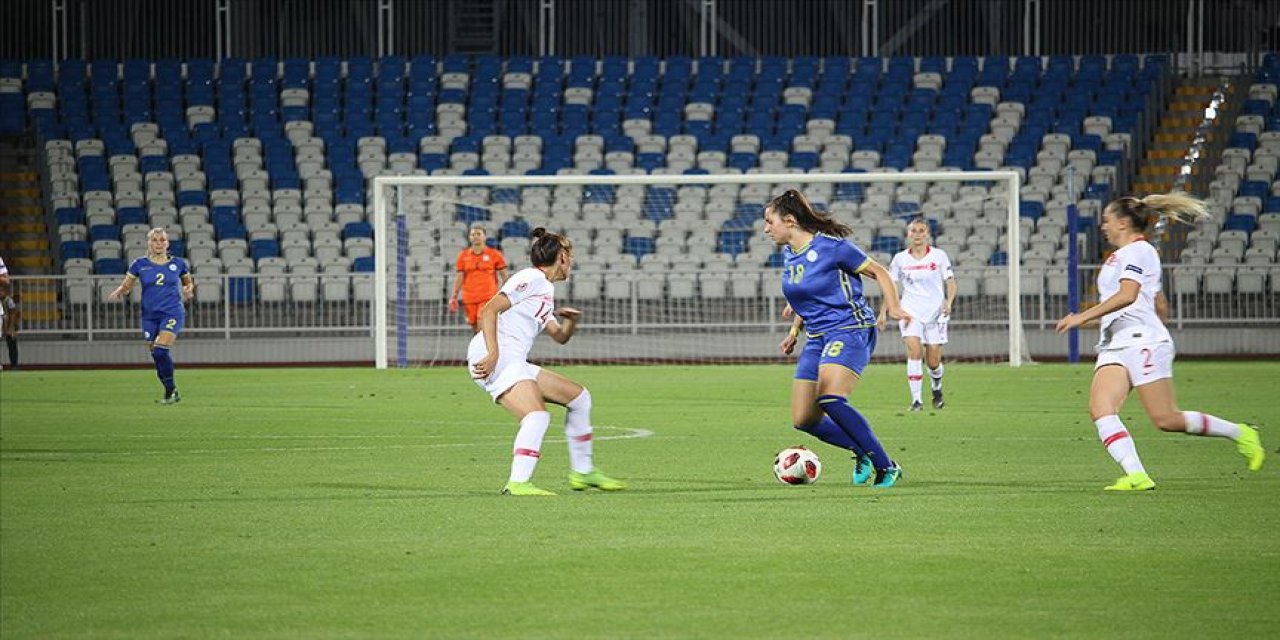 Kadınlar 2021 Avrupa Futbol Şampiyonası Ertelendi