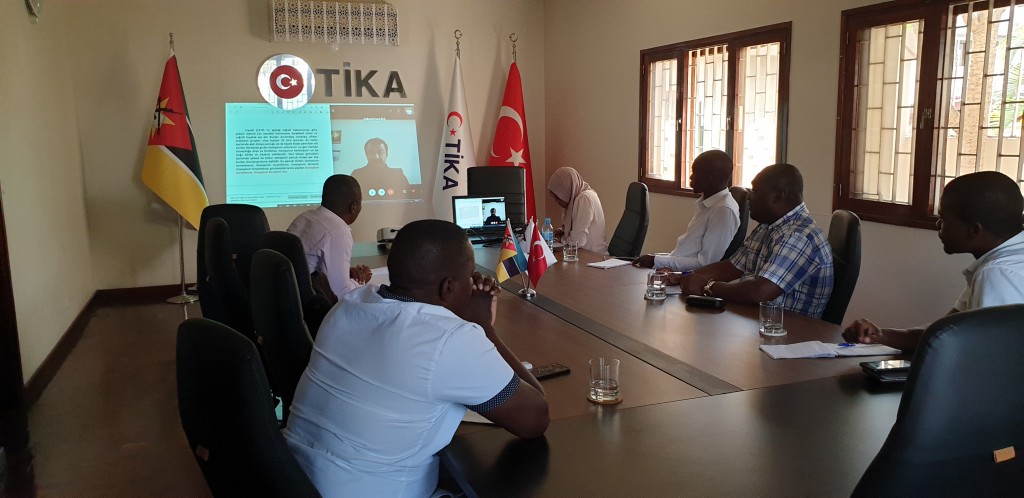 Türkiye'den Mozambik'e yardım başladı