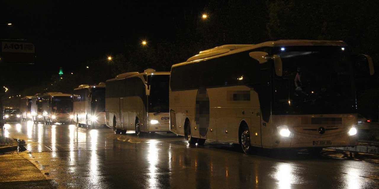 Karaman'a 269 umreci daha getirildi ve yurtlara yerleştirildi