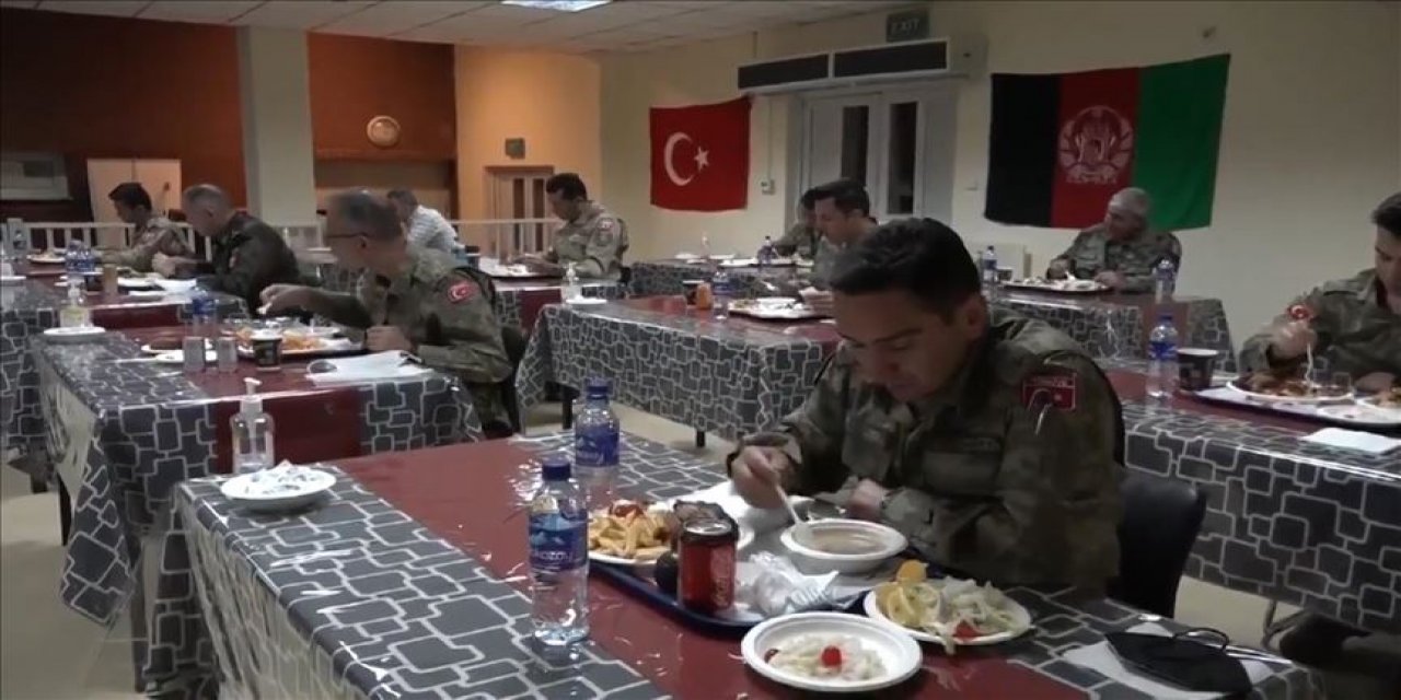 Yabancı ülkelerde görevli Mehmetçiğin ilk iftarı