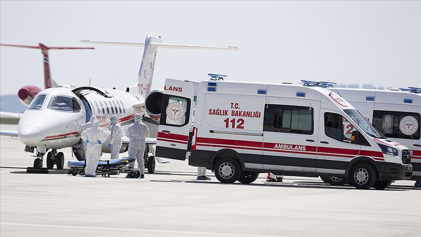 Türk hasta ambulans uçakla İsveç'ten Türkiye'ye getirildi
