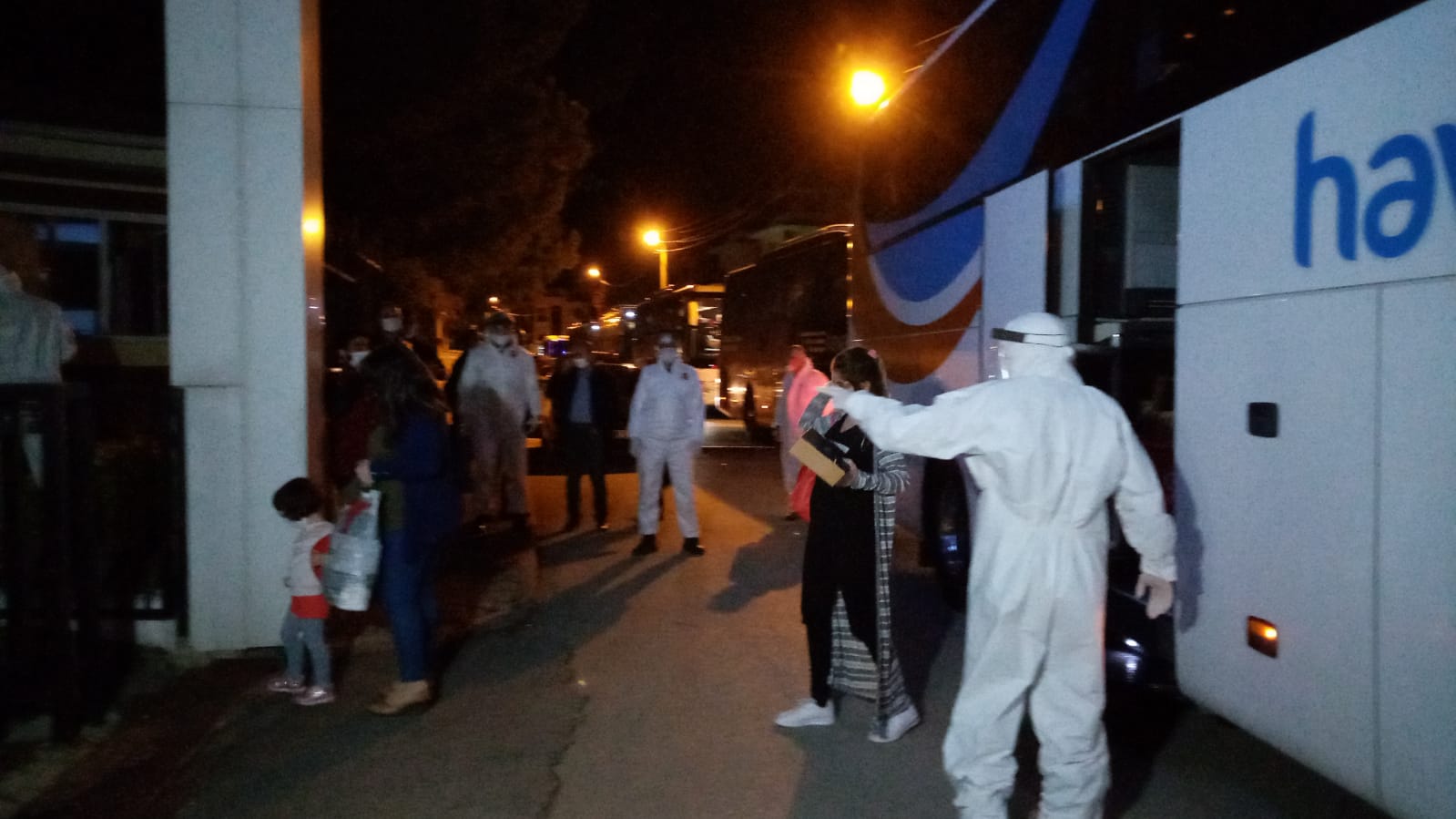 Suudi Arabistan'dan 252 kişi daha getirildi