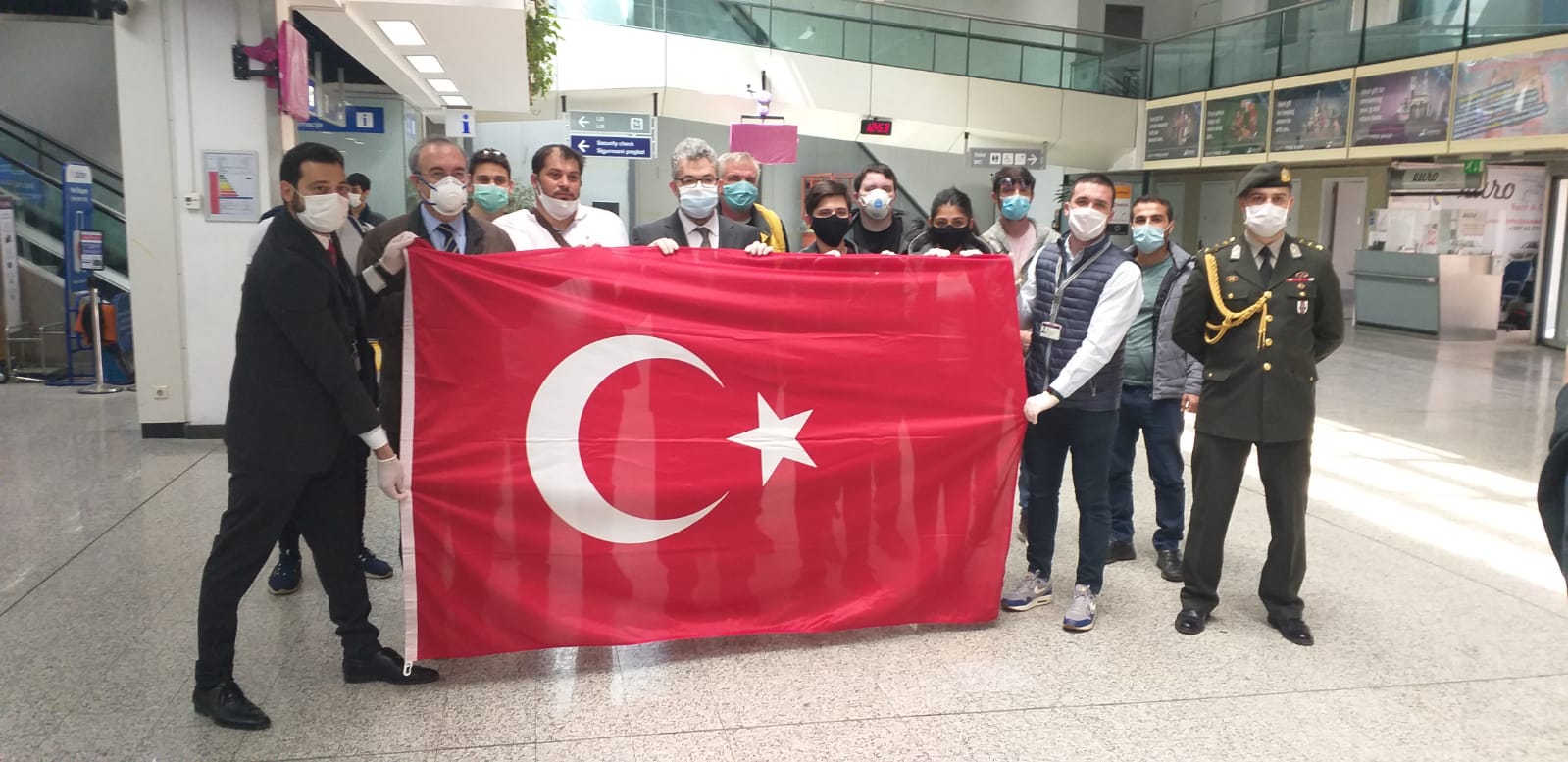 Büyük devlet böyle olur! Bosna Hersek, Hırvatistan ve Slovenya'daki vatandaşlar yurda dönüyor