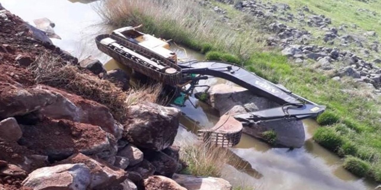 15 Metreden Yuvarlanan Kepçe Operatörü