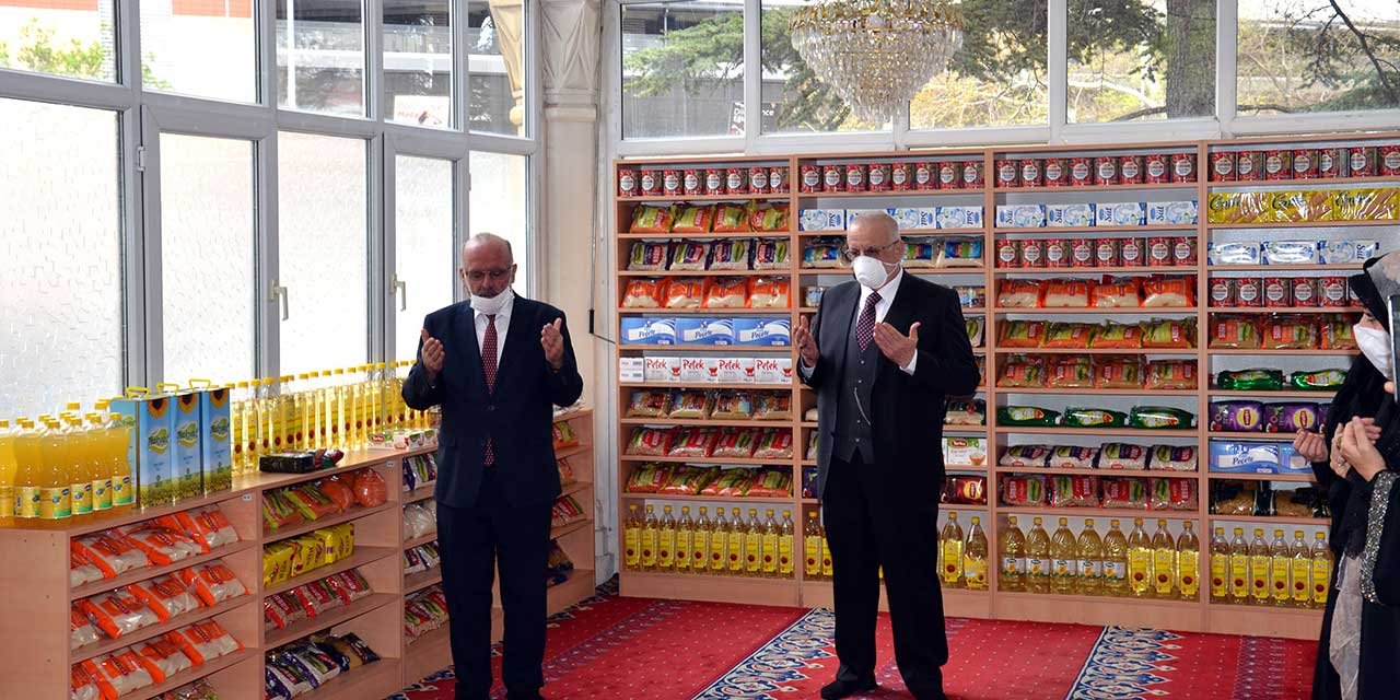 Konya'da kapalı olan cami hayır kurumuna dönüştürüldü