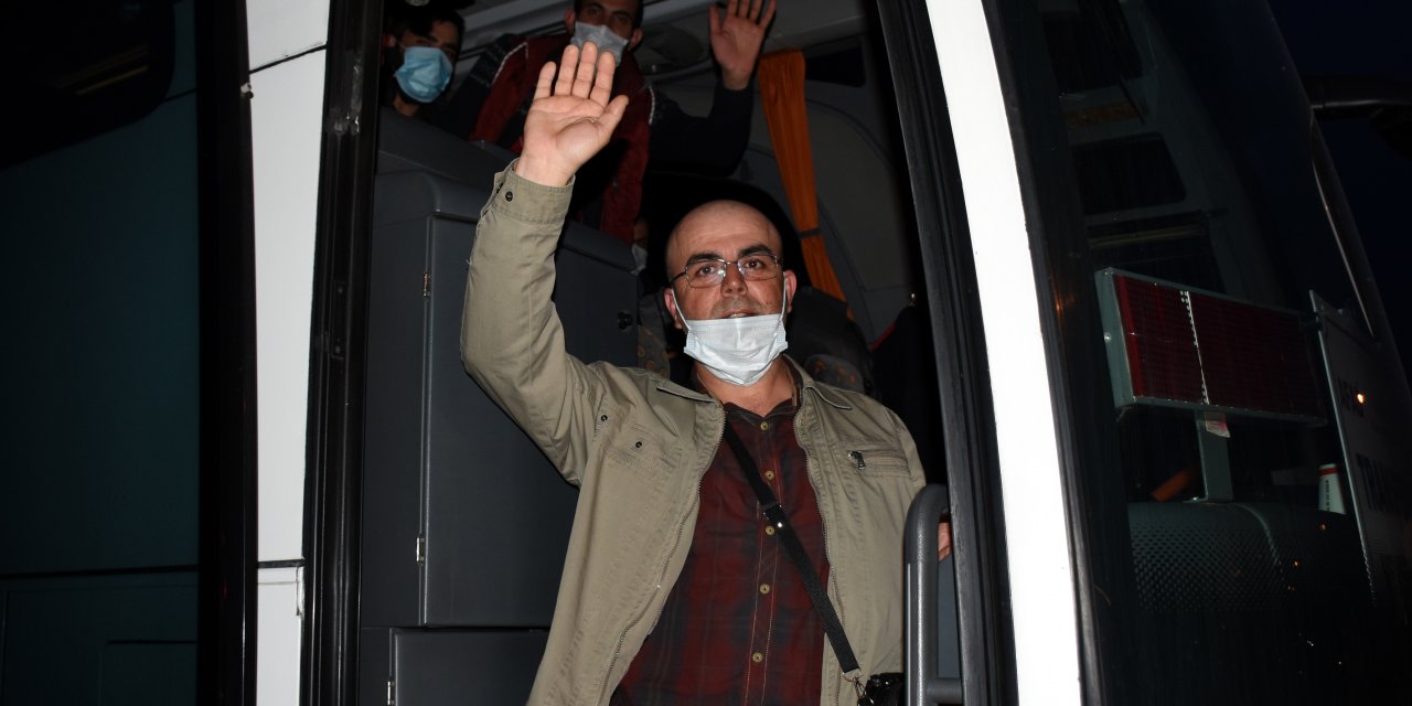 98 Türk vatandaşı Aksaray'daki yurda yerleştirildi