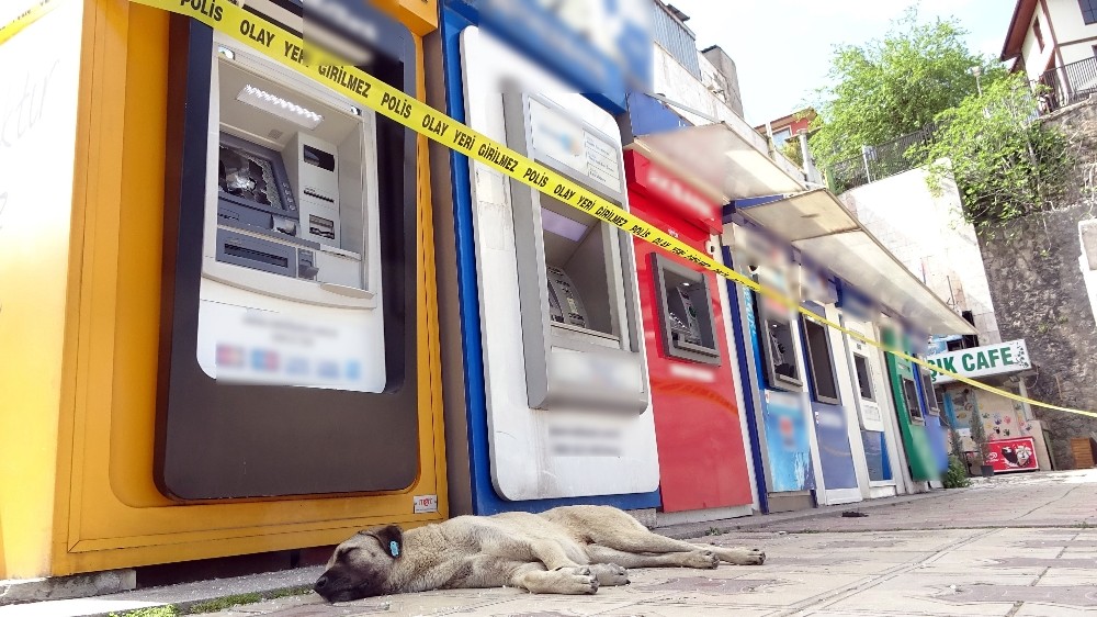 ATM’leri kırdı "cinnet geçirdim" dedi