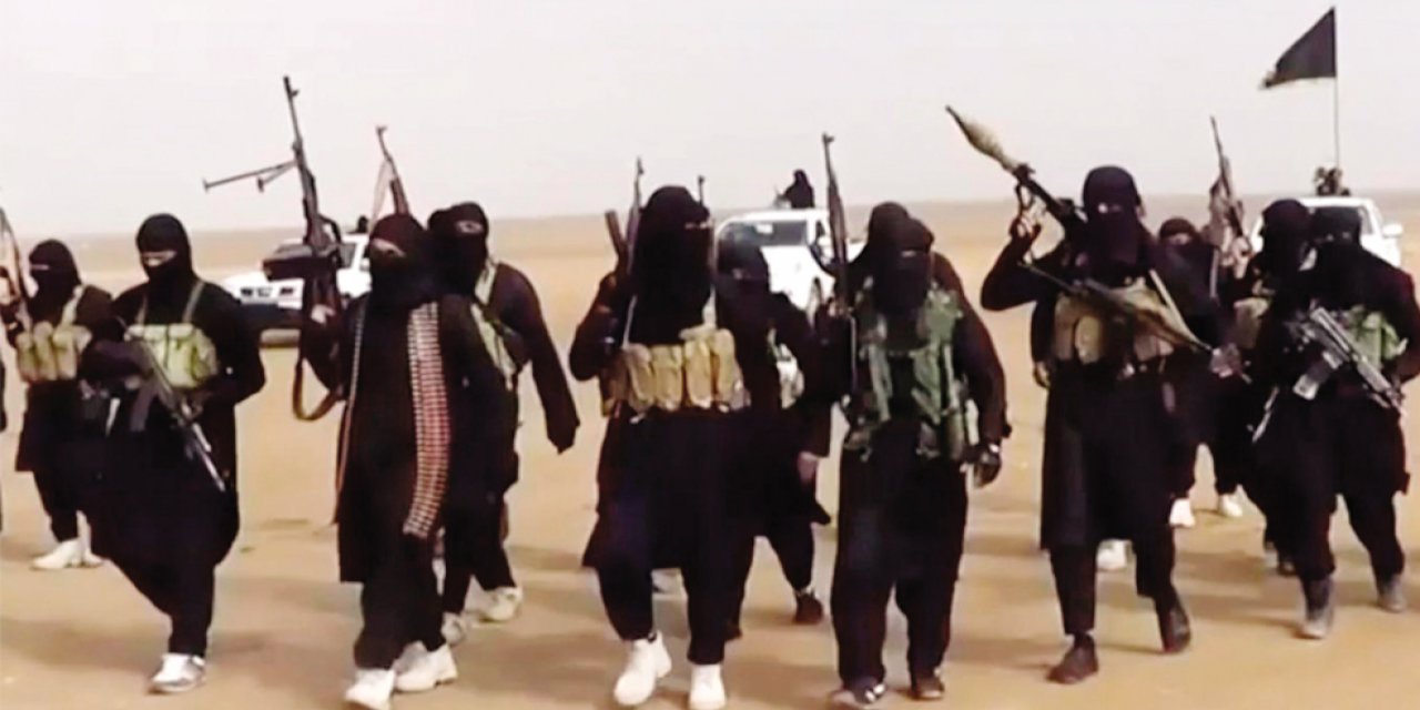 DEAŞ Esed rejimi ve İranlı gruplarla çatışıyor