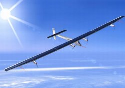 Yakıtsız uçak gece uçuşu için havada