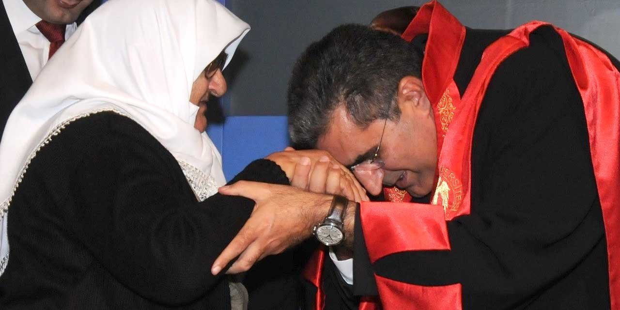 Recep Konuk'tan duygusal anneler günü mesajı