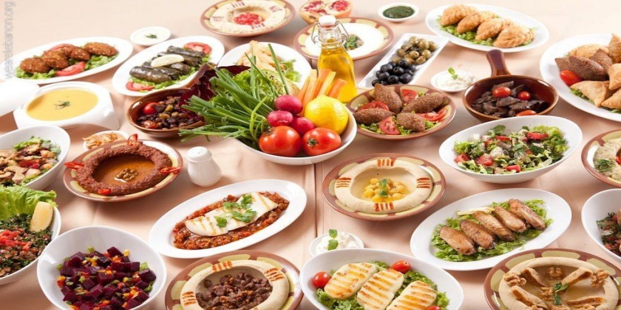 Evde Kaldıkça Yemek Tariflerine Tıkladık