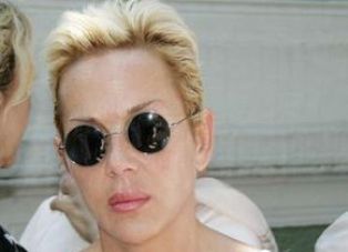 Ünlü oyuncu katliamdan son anda kurtuldu