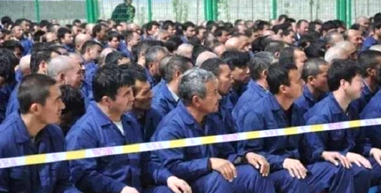 Çin Uygur Türklerini zorla fabrikalara gönderiyor