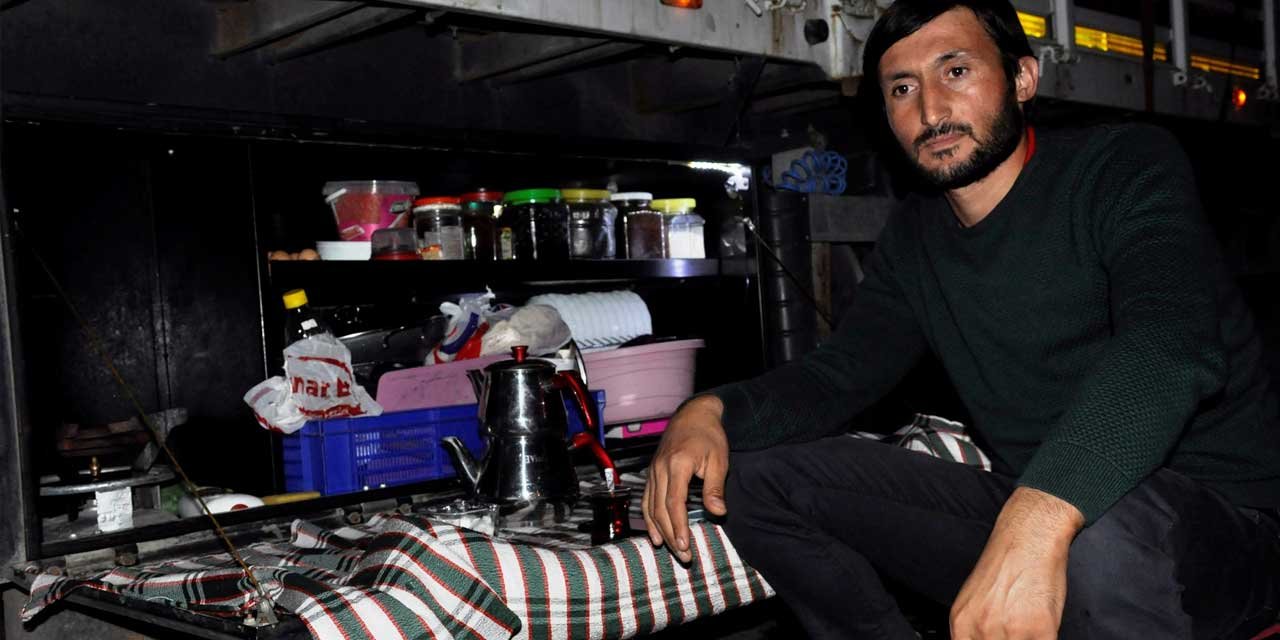 Nevşehir'den çıktım yola Konya'da verdim mola