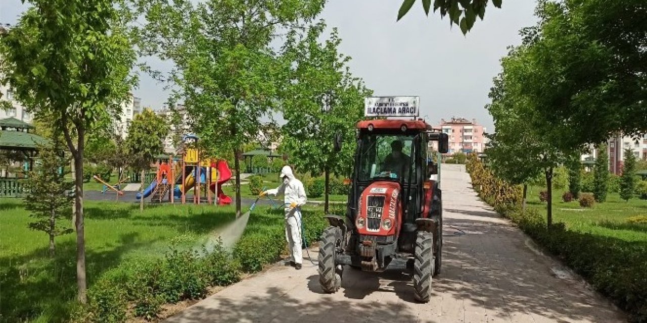 Karatay Belediyesi Parkları İlaçlıyor
