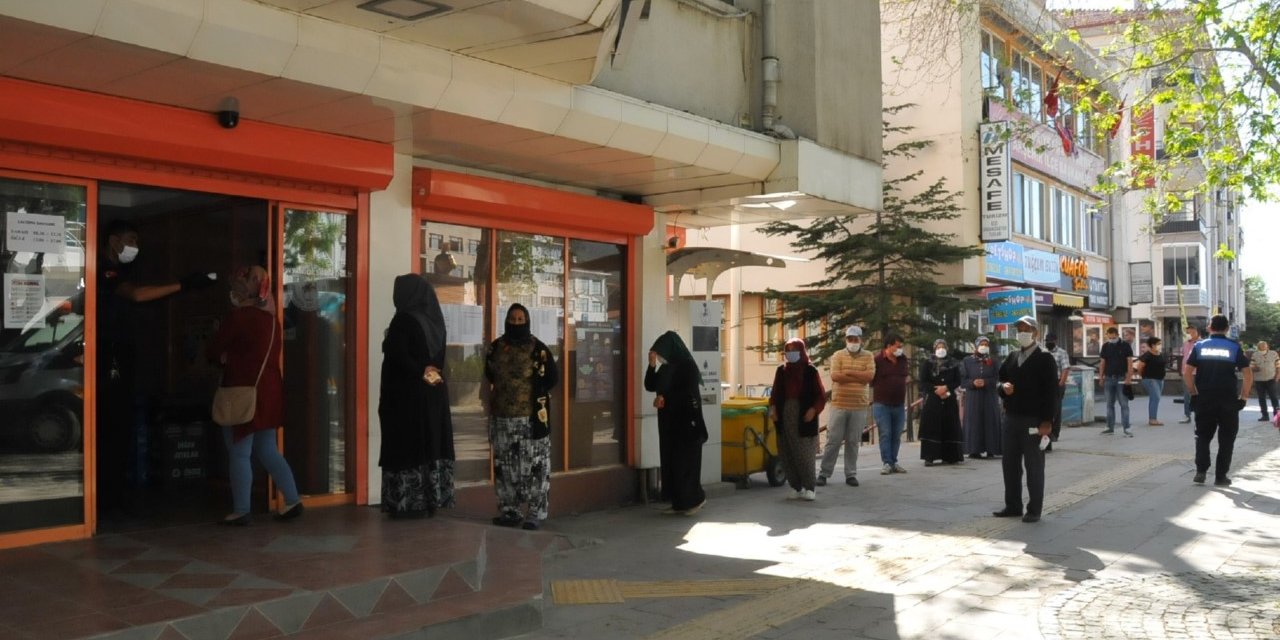 AKSEV Vakfı İhtiyaç Sahibi Vatandaşların Yardıma Koştu