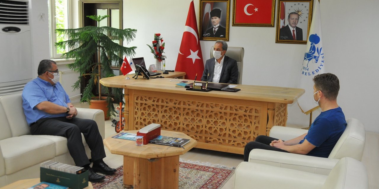 Akşehir'de Bilgi Yarışmasında Kazanalar Ödüllerini Aldı