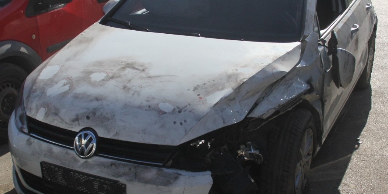 Allah'ın adaleti dedikleri bu olsa gerek! Gasp ettikleri araçla kaza yaptılar