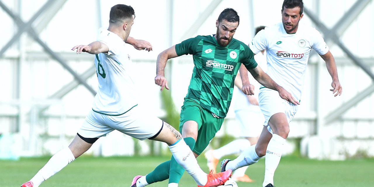 Konyaspor, Eskişehir Maçı İçin Akşam İdmanına Çıktı