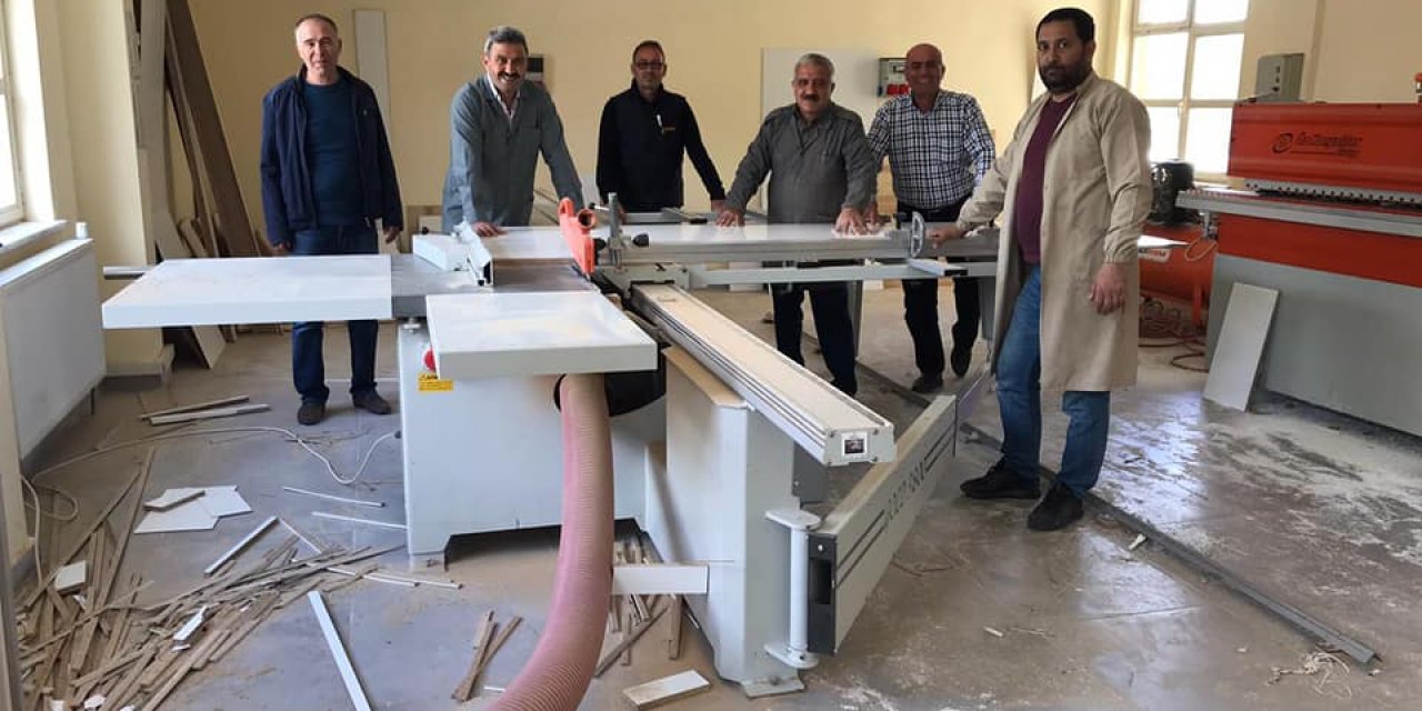 Karapınar'da Öğrenciler Dezenfekte Standı Yaptı