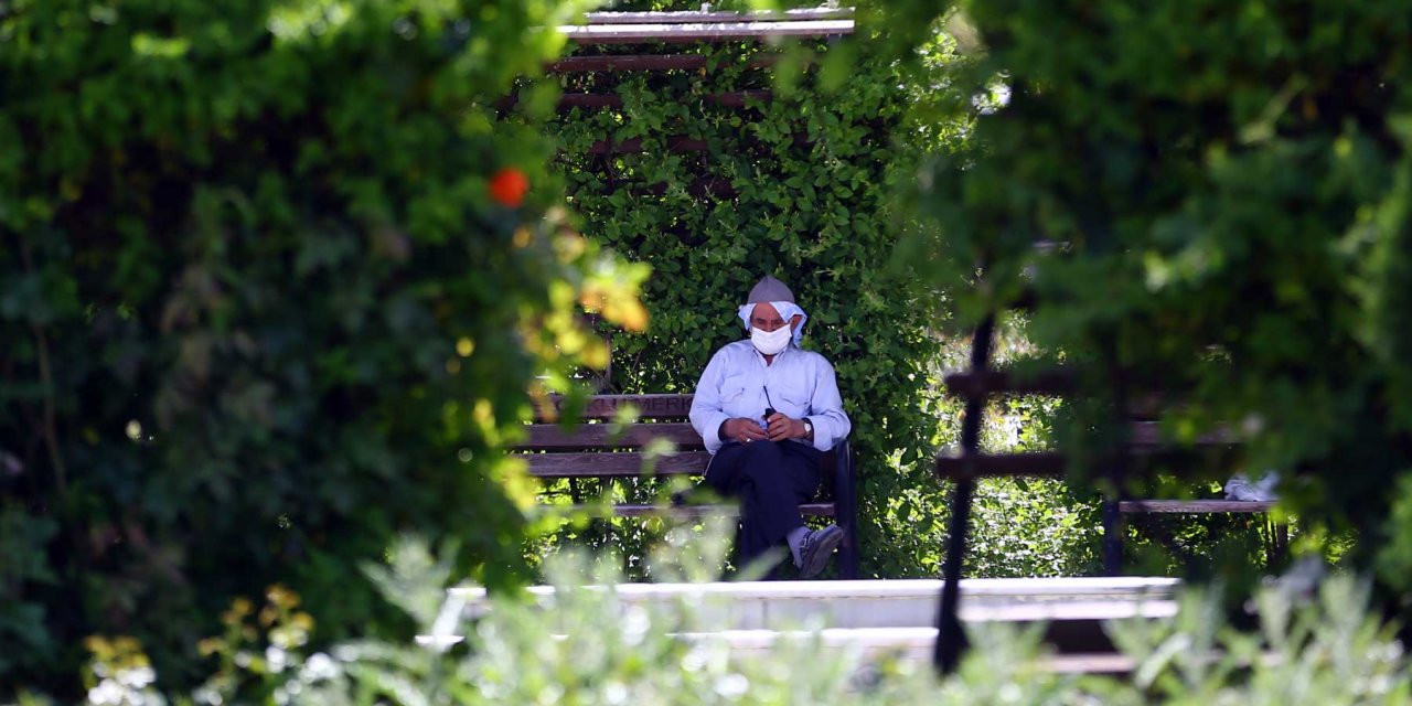 Konya'da 65 Yaş Sessizliği