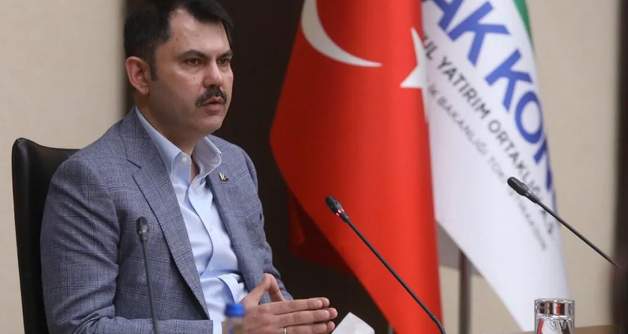 Çevre ve Şehircilik Bakanı Kurum, inşaatçılarla bir araya geldi