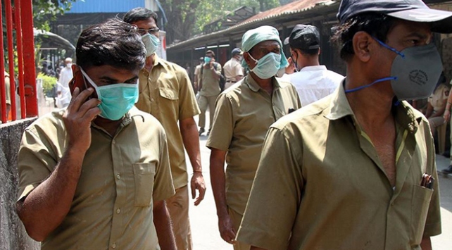Bir günde 10 bin kişinin Kovid-19 olduğu ülke!