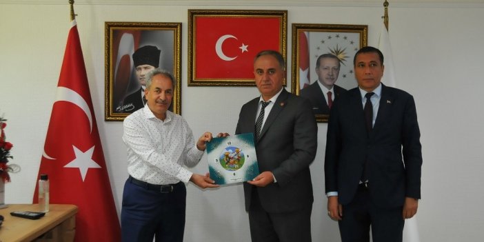 MHP Konya İl Başkanı Karaarslan'dan maskesiz Akşehir çıkarması!