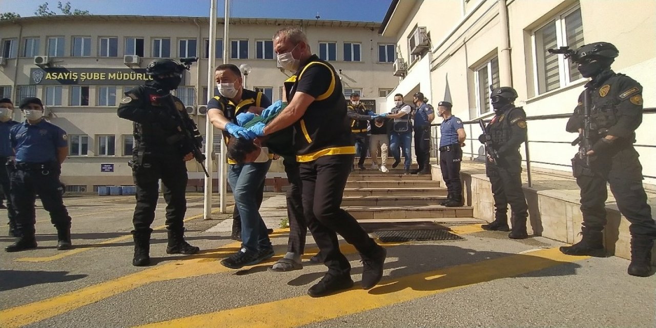 Bursa'da polis katillerinde koronavirüs çıktı! 50 polis karantinada