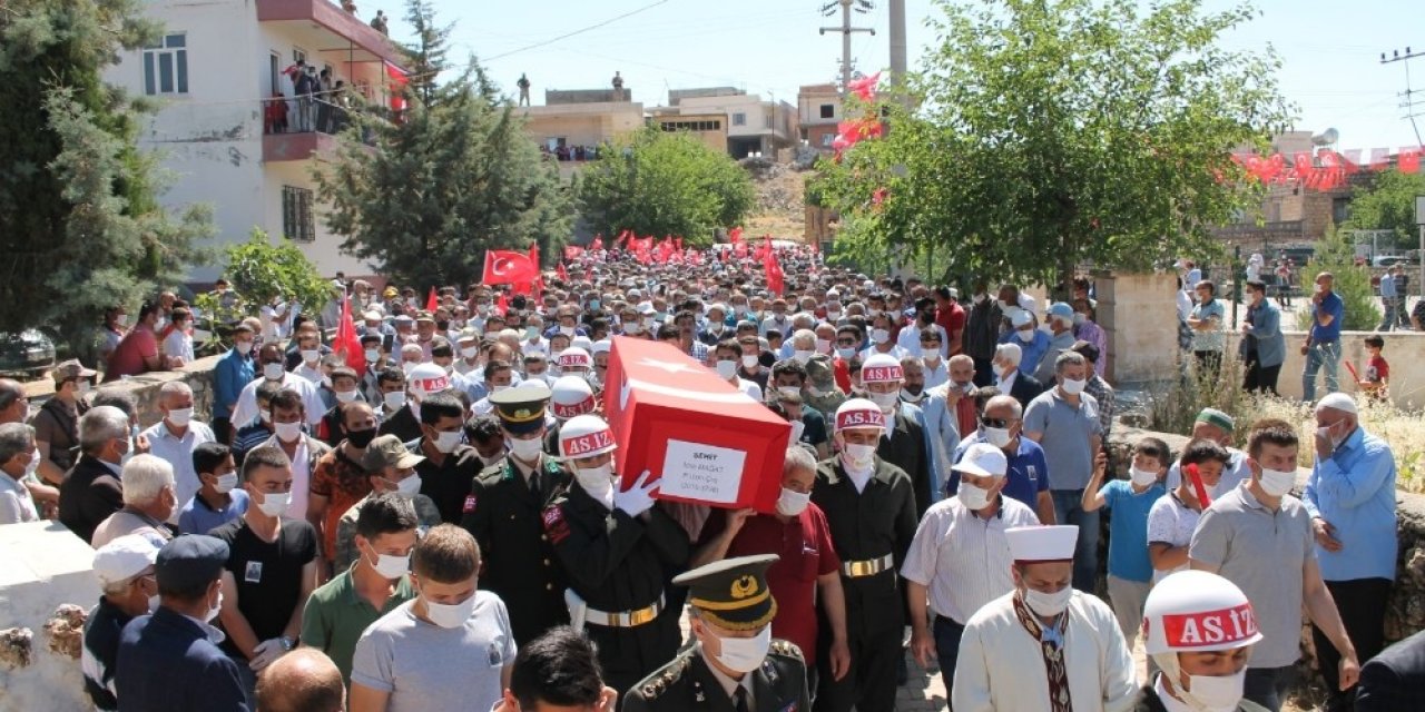 İdlib şehidi son yolculuğuna uğurlandı