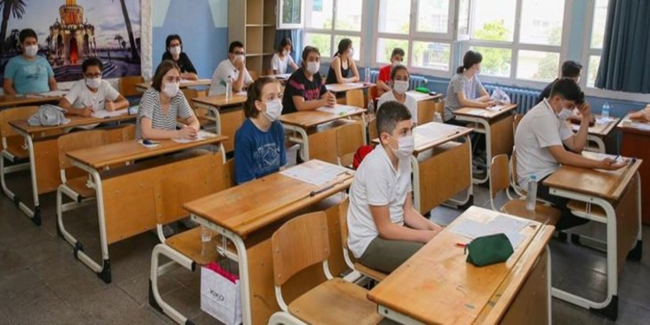 Konya'da LGS Sınavında Birinci Oturum Bitti