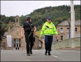 Polis saldırganı köşeye sıkıştırınca