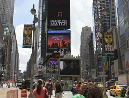 Ege sahilleri Times meydanında