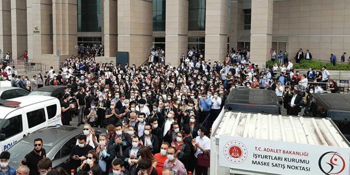 Avukatlar eylemde! İstanbul adliyesi protestolara sahne oldu