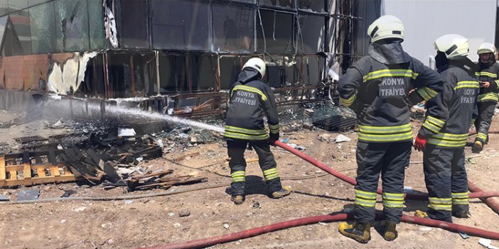 Konya'nın en büyük marketlerinden Çelikkayalar Market'te yangın