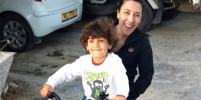 "Öldürme Beni" Diye Yalvaran Oğlunu 31 Yerinden Bıçaklayarak Öldüren Anneye Müebbet