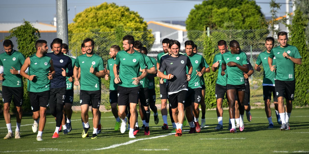 Konyaspor iki günlük iznin ardından Çaykur Rizespor maçı hazırlığına başladı