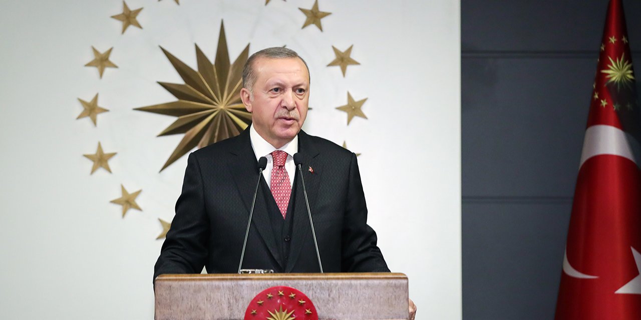 Erdoğan'dan ince mesaj! Onlar film çeviredursun..