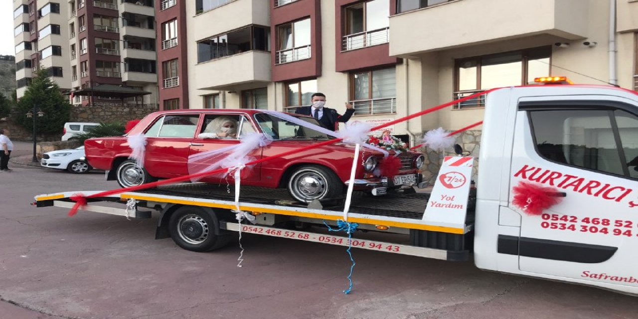 Görenler şaşkına döndü! Gelin almaya çekiciyle gitti