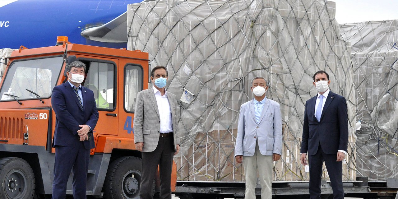 Türk iş adamlarından Kırgızistan'ın korona mücadelesine solunum cihazı desteği