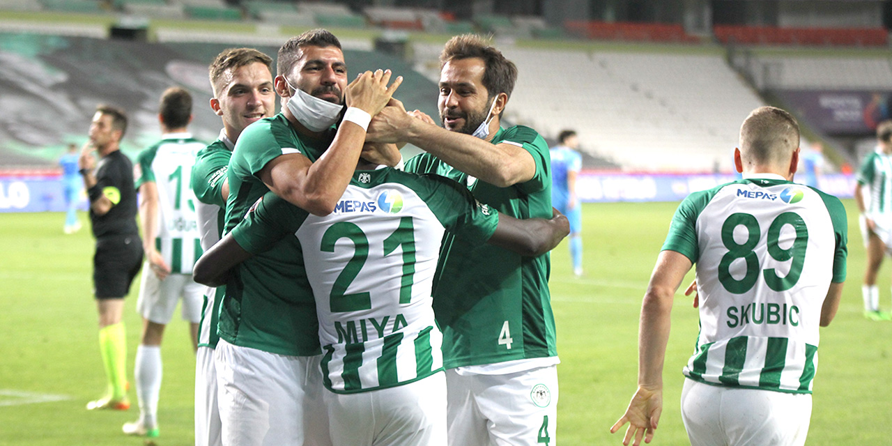 Konyaspor gülmek için son dakikayı bekledi