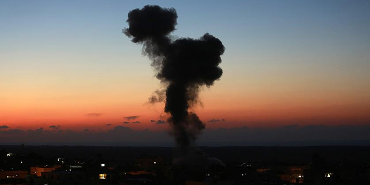 İsrail savaş uçakları Gazze'de alt yapı ve tarım arazilerini vuruyor!